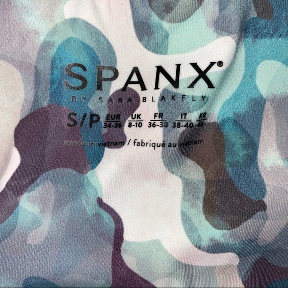 NEW Spanx 7/8 Booty Boost Collection 7/8 Painted Camo Multicolored Leggings NWT - Picture 6 of 13